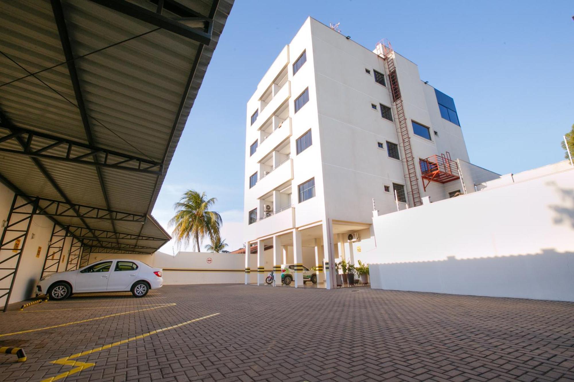 Flats Andira Kuss Apartment